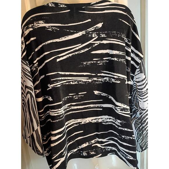 Travelers By Chico's Top Black White Striped Sz 2 Sheer Flutter Sleeves Stretch - Picture 4 of 9